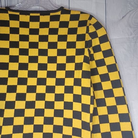 Forever 21 Checkered Black and Yellow Women's Cropped Sweater - Picture 10 of 14